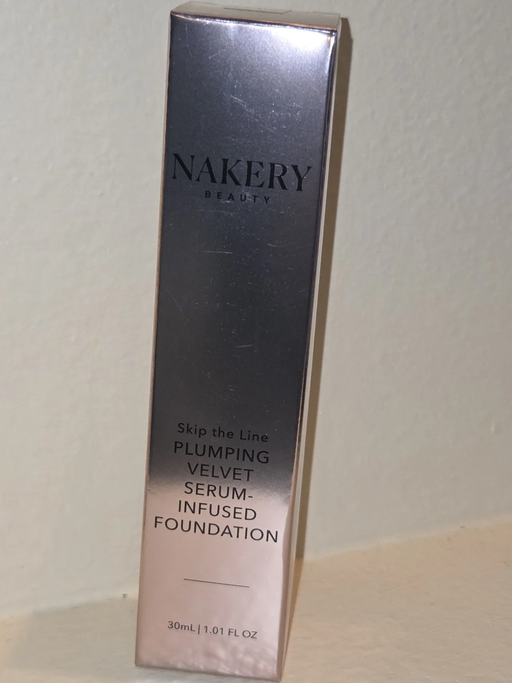 Nakery Beauty Skip the Line Plumping Velvet Serum-Infused Foundation Light 30ml